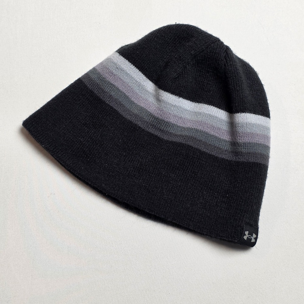 Under Armour Hat Youth One Size Black Acrylic Beanie Cap Knitted Stretch Outdoor - Picture 1 of 4